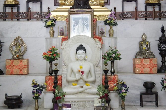 Sacred sites Mumbai tour: Hinduism, Christianity, Judaism & more - Why this Mumbai faith tour is worth your morning