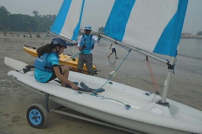 Sailing Experience in Mumbai on Mid Size Yacht - Is $120 good value for a private yacht?