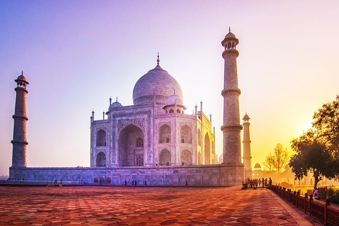 Same Day Taj Mahal and Agra Tour from Mumbai with Return Flights - The 2 AM pickup and 4 AM flight