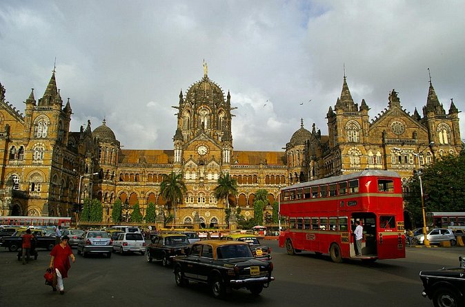 Sightseeing tour with Elephanta cave tour - Kamala Nehru Park and Mumbai from above