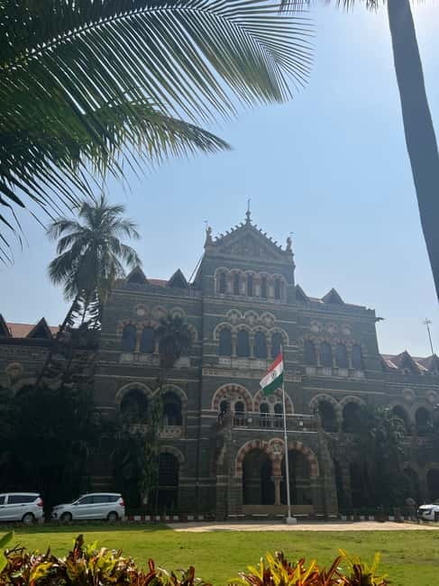 South Mumbai: Cultural Heritage Walking Tour - The Taj Mahal Palace and Royal Bombay Yacht Club