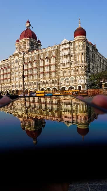South Mumbai: Cultural Heritage Walking Tour - Meeting at the Gateway of India