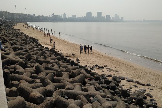 Spiritual & City Highlights: Private Mumbai Temple Tour by AC Car - The Prince of Wales Museum and the city’s grand buildings