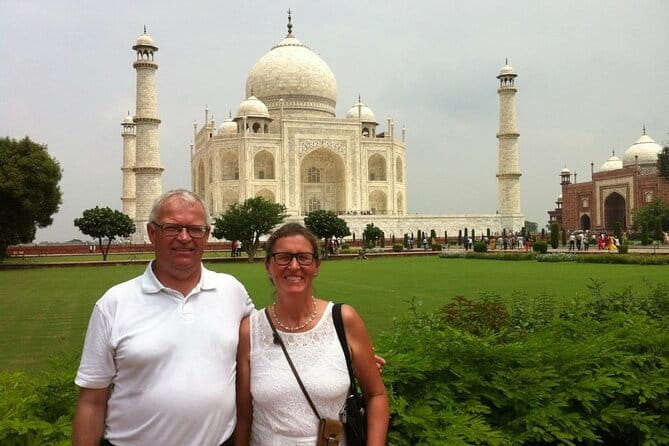 Taj Mahal Day Trip Including Same Day Flights from Mumbai - The return to Delhi and Mumbai