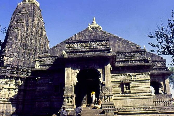 Temples & Vineyards: Private Tour to Nashik from Mumbai - Sula Vineyards and the wine tasting