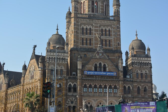 Two Days Mumbai Tour Package : City + Slum + Elephanta + Market - A fast but useful introduction to Mumbai