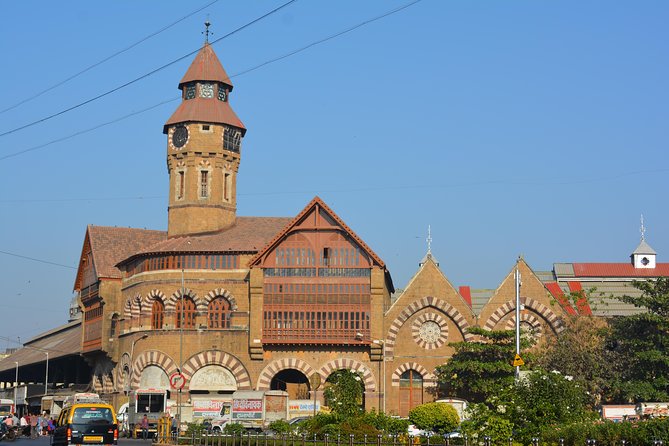 Two Days Mumbai Tour Package : City + Slum + Elephanta + Market - Marine Drive, Chowpatty, and the Hanging Gardens
