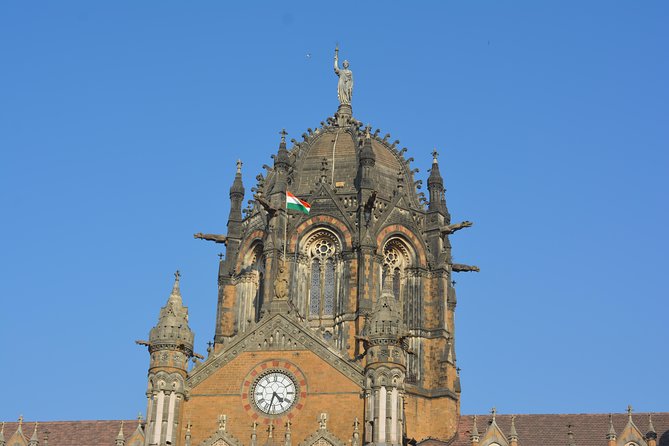 Two Days Mumbai Tour Package : City + Slum + Elephanta + Market - Colaba Causeway and Crawford Market