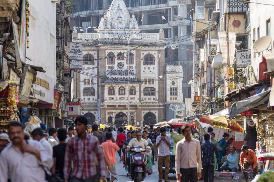 Vibrant Markets of Mumbai (2 Hours Guided Walking Tour) - Kalbadevi, Chor Bazaar, and the flower street
